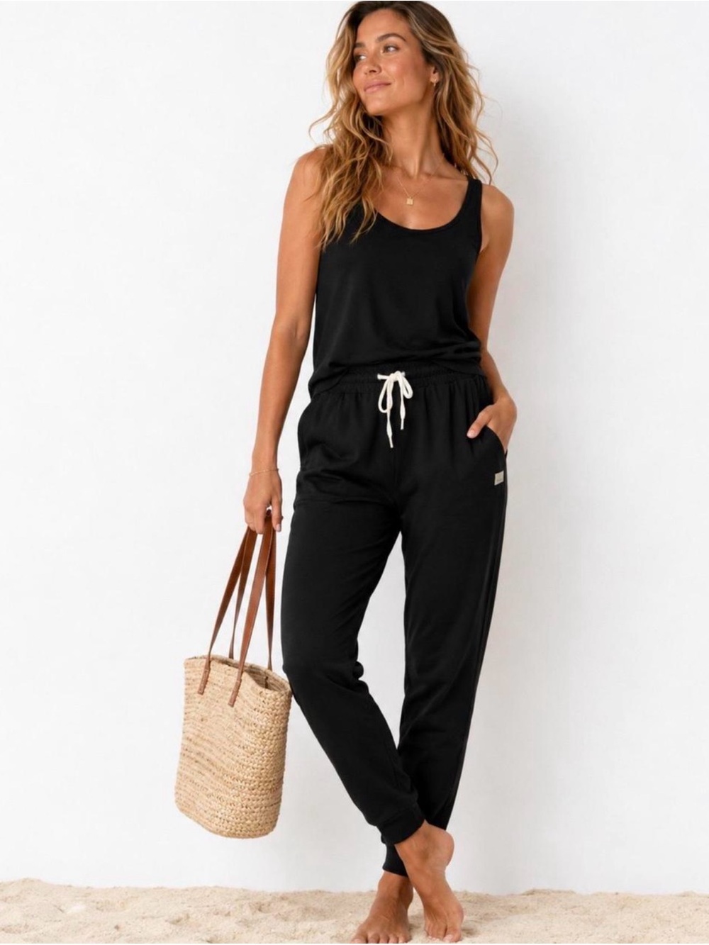 Vuori Performance Jogger Pants – Women’s Small